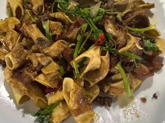 -超越海鲜屋(飞龙物业店)