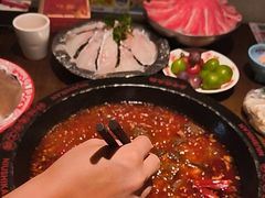 -牛市坎火锅(建设路店)