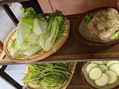-阿山卓·野生菌火锅·纳西火塘烤肉