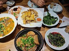 -头上红煨盐鸡·非遗院子餐厅