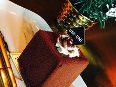 -UNI UNI(环亚凯瑟琳店)