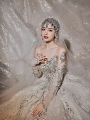 -Renee芮亦婚纱(原丽莎)