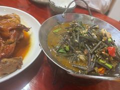 -芦茨金富饭庄·25年老字号·专做稻草鸡