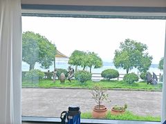 -鹰龙海畔度假酒店(咸祥店)
