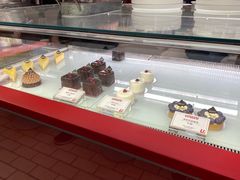 -UNI UNI(环亚凯瑟琳店)