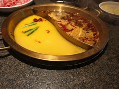 -小天鹅火锅·一线江景洪鼎旗舰店(洪崖洞店)