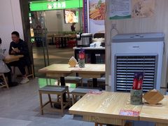 -魔都三兄弟酸辣粉·蘸卤炸串(虹桥万科店)