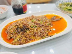 干烧鲳鱼-小实惠嘉(威海路店)
