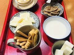 -九十九顶毡房(阜石路店)