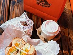 -Catch Bagel(芳草地店)