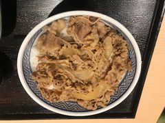 招牌和味牛肉饭-吉野家(上海美罗城店)
