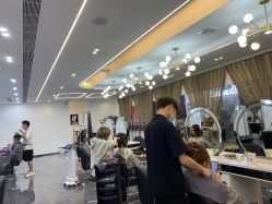 -摩度造型·烫发染发接发