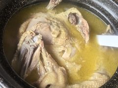 崂山泉水鸡-崂山水果园农家宴(泉水鸡店)