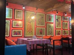 -香巴拉云南餐厅(华莱坞店)