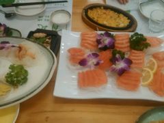 -青瓦餐厅·生鱼片·韩园烤肉(西塔店)