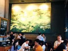 大堂-星巴克臻选(深圳皇庭广场分店)