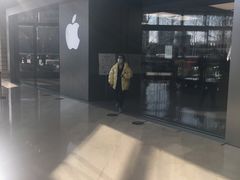 -Apple零售店(华贸购物中心店)