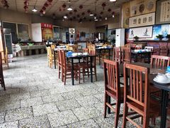 大堂-金卯白肉罩火烧