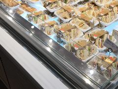 -巴黎贝甜(大宁国际商业广场店)