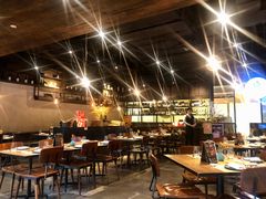 大堂-Carbon莫卡哆·意大利复古集市餐厅(杭州大厦店)