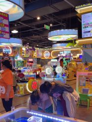 -卡通尼乐园(荟聚中心店)