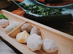 -老牌坊云南鱼豆花火锅(嵩山店)