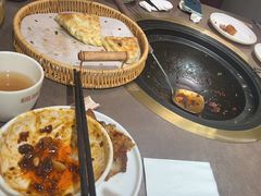 -锅飘飘·东北铁锅炖(雨花客厅店)
