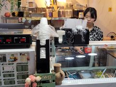 -津椰本·海南正宗椰奶清补凉(店一店)