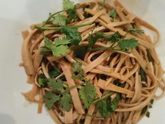 -一家人(凯旋路店)