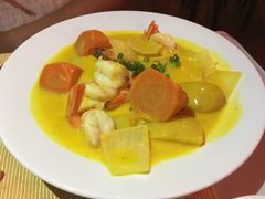-Lanterns Vietnamese Restaurant