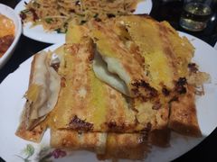 牛肉锅贴-阿宝海鲜饭店