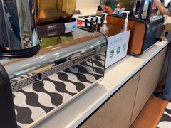 -星巴克臻选(莘庄仲盛店)