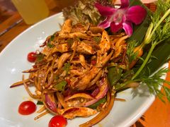 -老滇山寨•云南特色菜•地方菜•民族风情歌舞表演(金碧店)