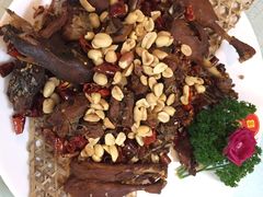 -宜宾海鲜酒家·三十年老字号