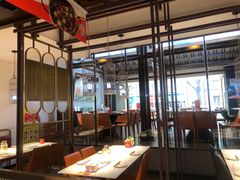 -阿瓦山寨·湘菜现炒·剁椒鱼头王(咸阳总店)