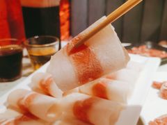 鱼咬羊-京韵胡同·酱香羊蝎子火锅涮肉(长寿路店)