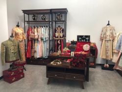 -禕·愫白婚纱商店