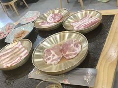 -臻牛烤肉