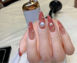 -悦指间美甲美睫