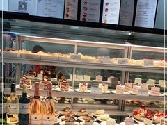 面包甜点陈列柜-PETIT PARIS 小巴黎(花园道店)