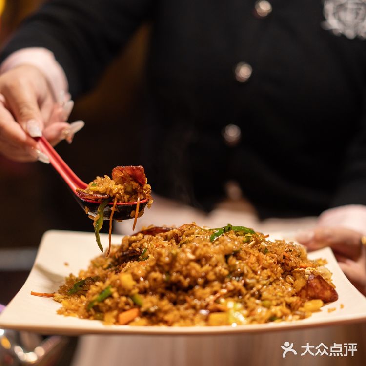 百园路新天润罗马天街3号商业街1层101铺