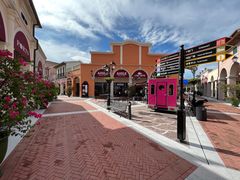 -佛罗伦萨小镇广佛名品奥特莱斯(疏港路店)