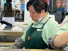 -哈氏上海哈尔滨食品厂(汇联商厦天钥桥路店)