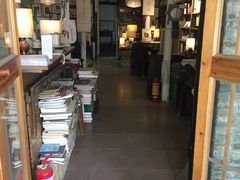 -邊城書店