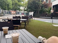 -J Create城市露营咖啡·简餐·宠物(上海动物园店)