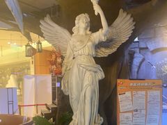 -暴风岛沉浸式体验馆(百联世纪店)