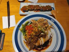 -霸蛮湖南菜·牛肉粉(荣京西街店)