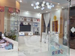 -靓芙泉专研痘痘肌