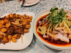 -巴扎美食·新疆菜·西域歌舞表演餐厅(新疆大厦店)