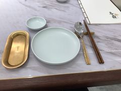 餐具摆设-喜鼎海胆水饺(平安金融中心店)